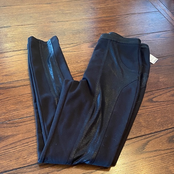 BCBGeneration Black XS Pants/Skinny/Leggings - 12"Wx 38.5L NWT - Picture 2 of 12